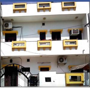 Gallery Cover Image of 2700 Sq.ft 4 BHK Independent House for buy in Chopasni Housing Board for 7500000