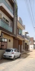 Gallery Cover Image of 2600 Sq.ft 4 BHK Independent House for buy in Maruti Kunj for 6000000