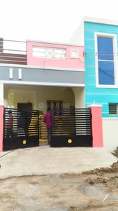 Gallery Cover Image of 985 Sq.ft 2 BHK Independent House for buy in Anakaputhur for 4700000
