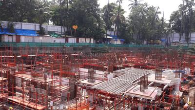 Gallery Cover Image of 1040 Sq.ft 2 BHK Apartment for buy in Bandra East for 31100000