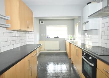 Gallery Cover Image of 1250 Sq.ft 2 BHK Apartment for buy in Mazgaon for 43500000