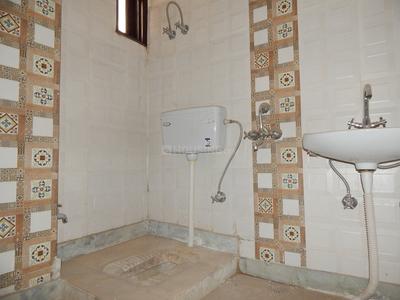 Gallery Cover Image of 750 Sq.ft 2 BHK Independent Floor for buy in Khanpur for 2300000