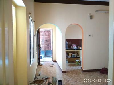 Gallery Cover Image of 935 Sq.ft 2 BHK Apartment for rent in Iyyappanthangal for 15000