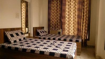 Bedroom Image of Royal PG in Jamia Nagar