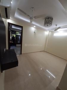 Gallery Cover Image of 1200 Sq.ft 3 BHK Independent Floor for buy in Chittaranjan Park for 15000000