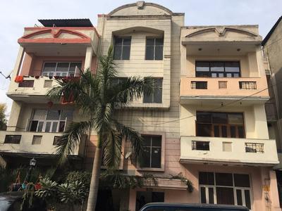 Gallery Cover Image of 1200 Sq.ft 2 BHK Independent Floor for buy in Parsvnath Paradise, Rajendra Nagar for 4700000