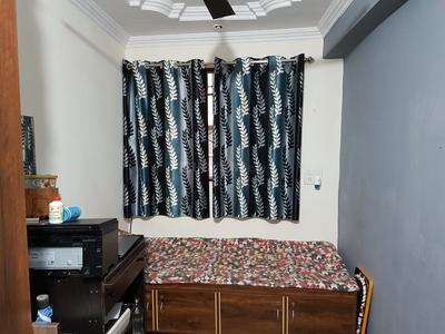 Gallery Cover Image of 450 Sq.ft 2 BHK Independent Floor for buy in Juhu for 8500000