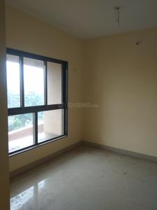 Gallery Cover Image of 751 Sq.ft 2 BHK Apartment for buy in Thane West for 8400000