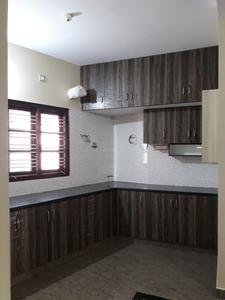 Gallery Cover Image of 1200 Sq.ft 2 BHK Independent Floor for rent in Cox Town for 21000