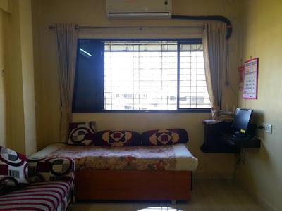 Gallery Cover Image of 500 Sq.ft 1 BHK Apartment for buy in Mulund West for 9000000