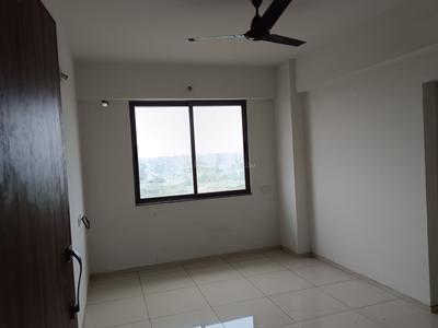 BHK Flat for rent in Sarkhej- Okaf, South West 487 Sqft