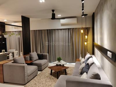 Gallery Cover Image of 1296 Sq.ft 2 BHK Apartment for buy in Thoraipakkam for 13400000