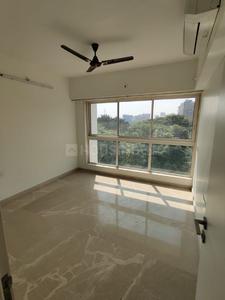 Gallery Cover Image of 1000 Sq.ft 2 BHK Apartment for rent in Godrej The Trees, Vikhroli East for 57000