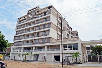 Gallery Cover Image of 1935 Sq.ft 3 BHK Apartment for buy in Chandkheda for 6800000