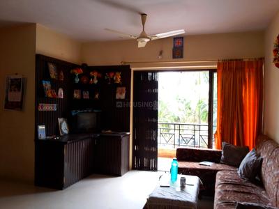 Gallery Cover Image of 950 Sq.ft 2 BHK Apartment for buy in Thane West for 11000000