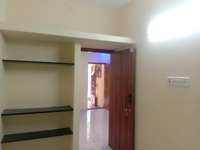 Gallery Cover Image of 750 Sq.ft 2 BHK Independent House for buy in Ayappakkam for 3900000