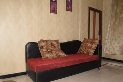 Gallery Cover Image of 700 Sq.ft 1 BHK Apartment for buy in Sion for 17000000