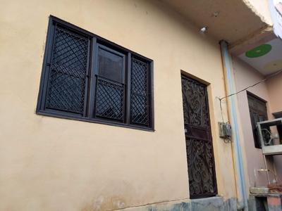 Gallery Cover Image of 540 Sq.ft 4 BHK Independent House for buy in Nai Basti Dundahera for 3300000