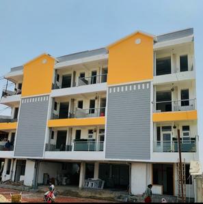 Gallery Cover Image of 1300 Sq.ft 3 BHK Independent House for buy in Noida Extension for 2550000