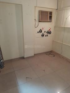 Gallery Cover Image of 400 Sq.ft 1 RK Apartment for rent in Dadar West for 25000