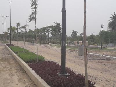 Gallery Cover Image of Sq.ft Residential Plot for buy in Gomti Nagar for 16500000