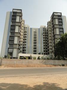 Gallery Cover Image of 1892 Sq.ft 3 BHK Apartment for buy in Makarba for 8500000