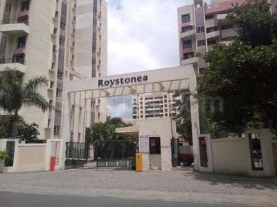 Gallery Cover Image of 1200 Sq.ft 2 BHK Apartment for buy in Magarpatta Roystonea, Magarpatta City for 11800000