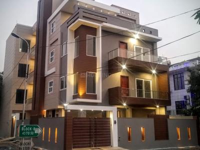 Gallery Cover Image of 6500 Sq.ft 8 BHK Villa for buy in Sector 100 for 66500000