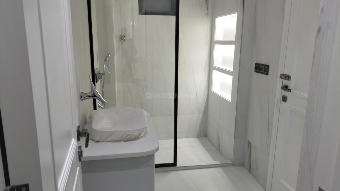 Investors House - Image 6