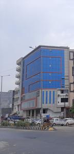 Gallery Cover Image of 1465 Sq.ft 3 BHK Apartment for buy in Magic V Heights, Sector 18 for 4151000