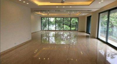 Gallery Cover Image of 2700 Sq.ft 4 BHK Independent Floor for buy in Safdarjung Enclave for 67000000