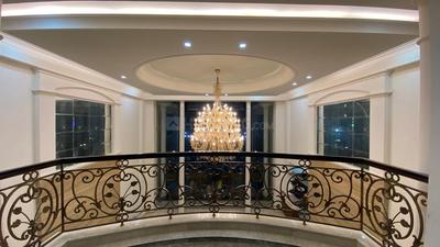 5 BHK Flat