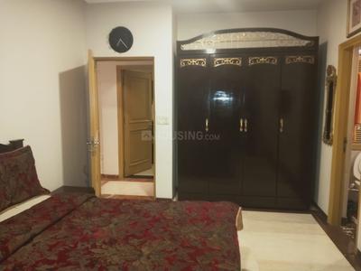 Gallery Cover Image of 1750 Sq.ft 3 BHK Apartment for buy in Andheri West for 56000000
