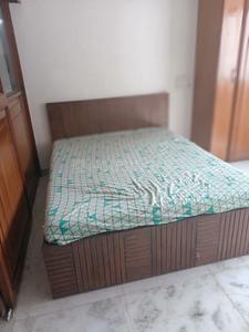 Gallery Cover Image of 750 Sq.ft 2 BHK Independent Floor for rent in Worli for 60000