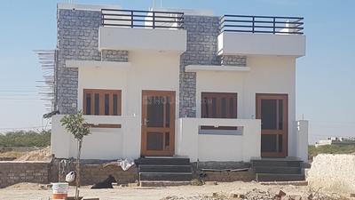 Gallery Cover Image of 800 Sq.ft 1 BHK Independent House for buy in Khema-Ka-Kuwa for 2000000