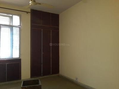 Gallery Cover Image of 1050 Sq.ft 3 BHK Apartment for buy in Patparganj for 10500000