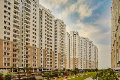 Gallery Cover Image of 1091 Sq.ft 2 BHK Apartment for buy in Korattur for 8620000