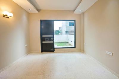 5 BHK Independent House