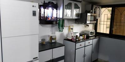 Gallery Cover Image of 1150 Sq.ft 2 BHK Independent House for buy in Andheri West for 35000000