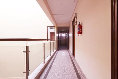 Balcony Image of Oyo Life Ol_nod991 in Sector 126