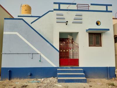 Gallery Cover Image of 600 Sq.ft 1 BHK Villa for buy in Veppampattu for 1950000