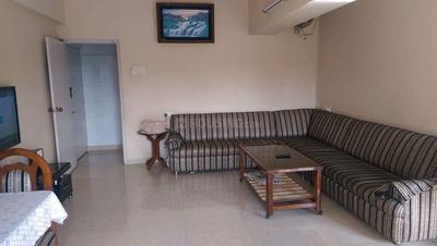 Gallery Cover Image of 750 Sq.ft 2 BHK Apartment for buy in Bandra West for 44000000