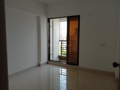 Gallery Cover Image of 864 Sq.ft 2 BHK Apartment for buy in Mulund East for 13500000