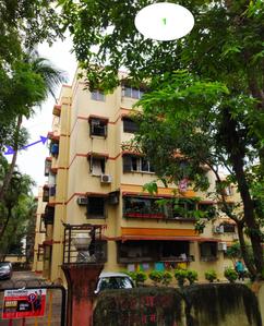 Gallery Cover Image of 400 Sq.ft 1 BHK Apartment for rent in Baba Sadan Building, Andheri West for 27500
