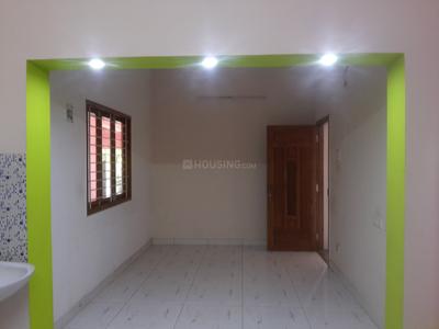 Gallery Cover Image of 615 Sq.ft 1 BHK Apartment for buy in Pazhavanthangal for 3813000