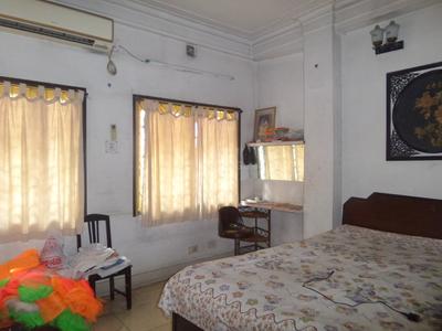 5+ BHK Independent House