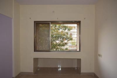 Gallery Cover Image of 650 Sq.ft 2 BHK Apartment for rent in Poomalai Poonam Garden, Mira Road East for 21000