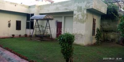 Gallery Cover Image of 3000 Sq.ft 2 BHK Independent House for rent in Alpha II Greater Noida for 14000