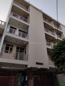 Gallery Cover Image of 1050 Sq.ft 2 BHK Apartment for buy in Sector 15 for 6000000