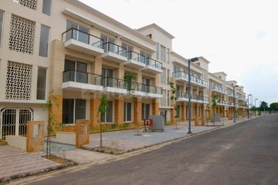 4 BHK Apartment